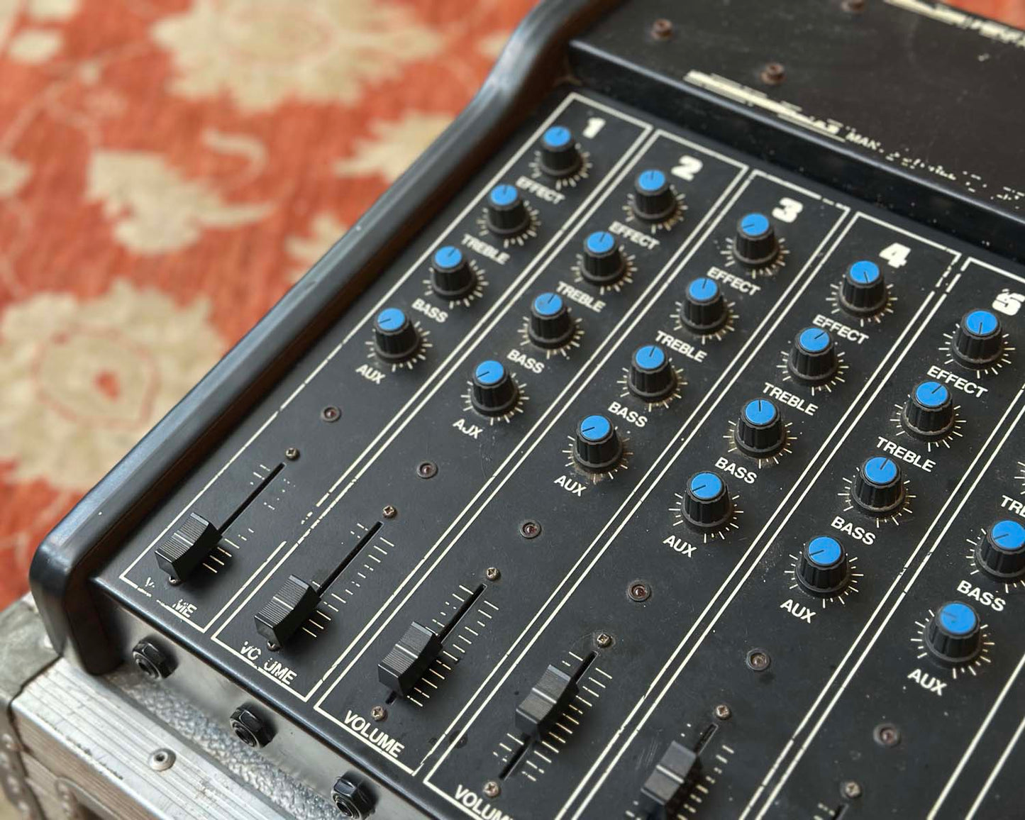 Eminar E6-250 w/ Speakers - AS IS