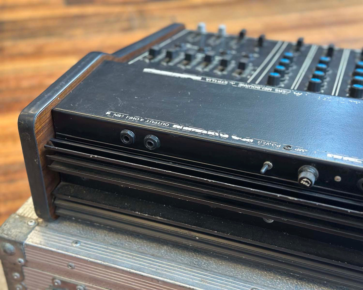 Eminar E6-250 w/ Speakers - AS IS