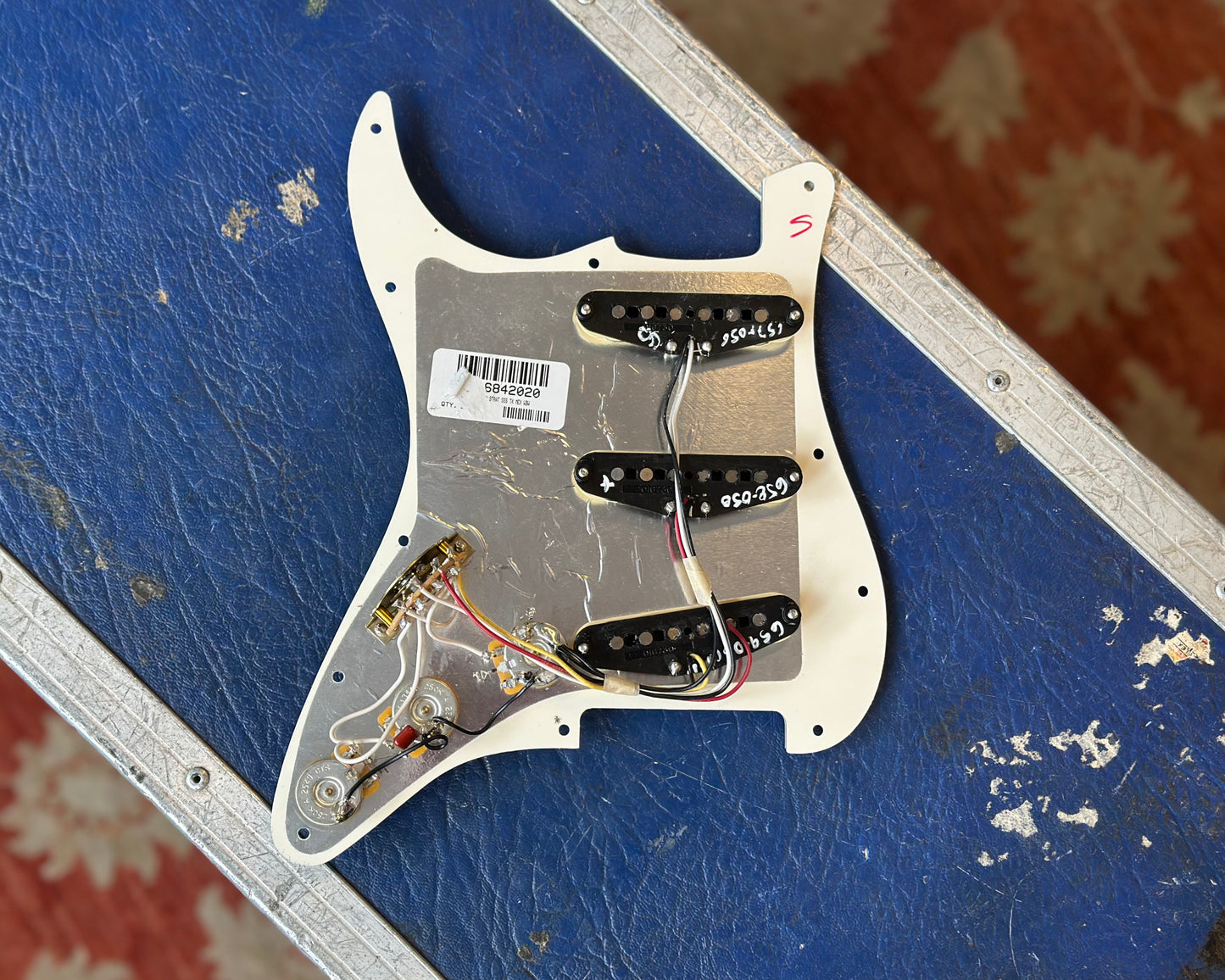 Fender Pre-Wired Strat Pickguard - Tex Mex SSS