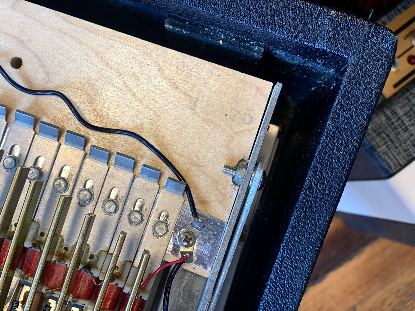 '75 Fender Rhodes Piano Bass
