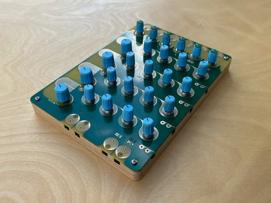 Landscape Moon Passive Analogue 4-Channel Rhythmic Instrument
