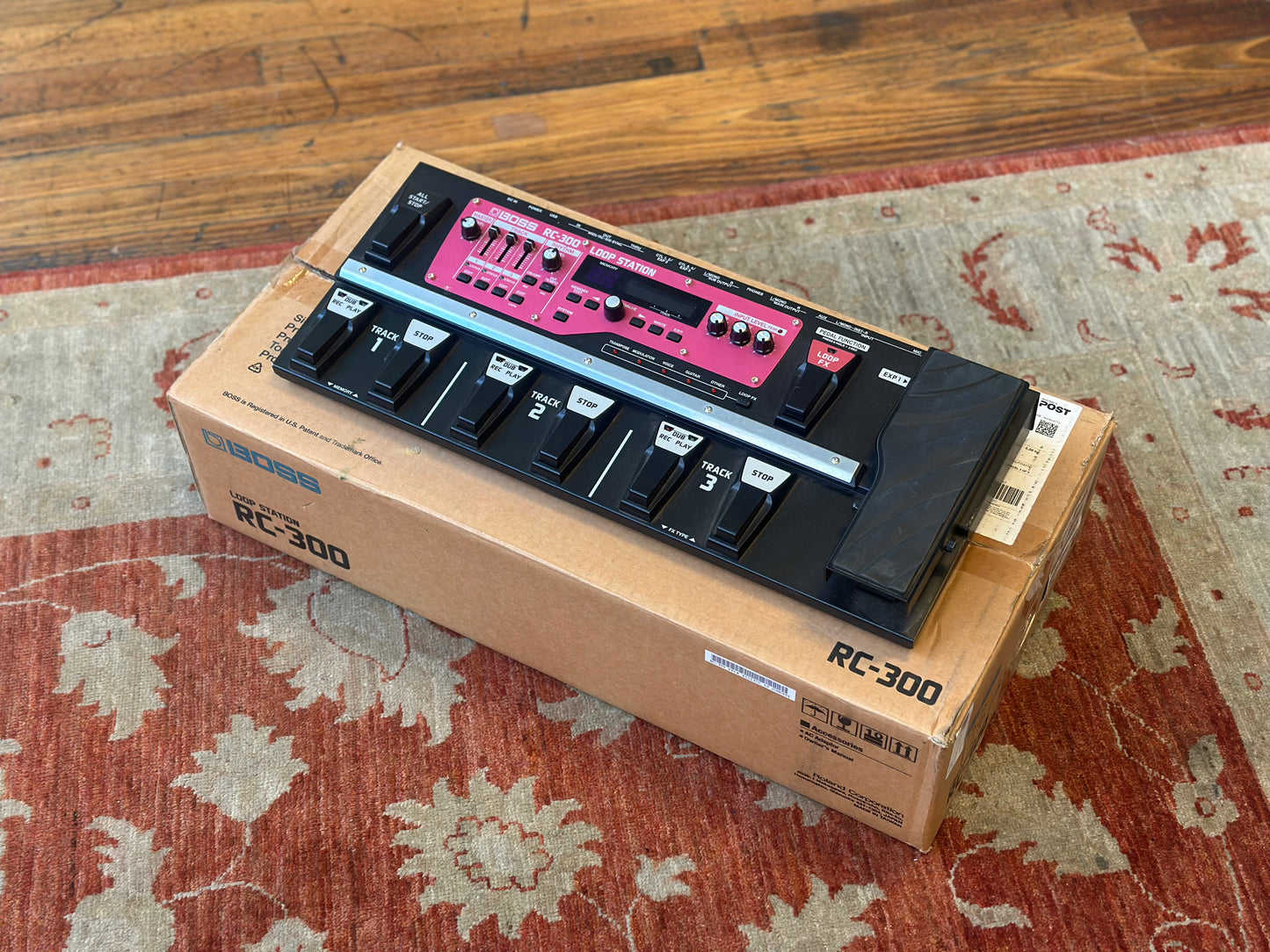 BOSS RC-300 Loop Station