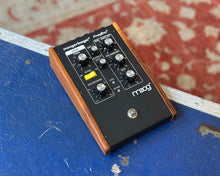 Load image into Gallery viewer, Moog Moogerfooger MF-107 Freqbox

