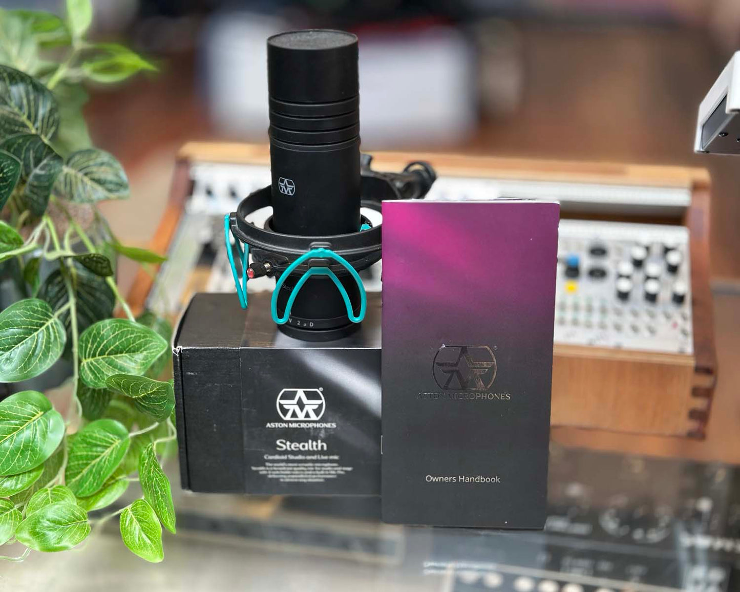 Aston Microphones Stealth