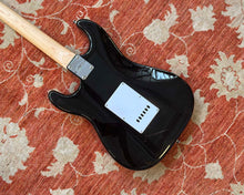Load image into Gallery viewer, Fender Squier Affinity Series Stratocaster - Black
