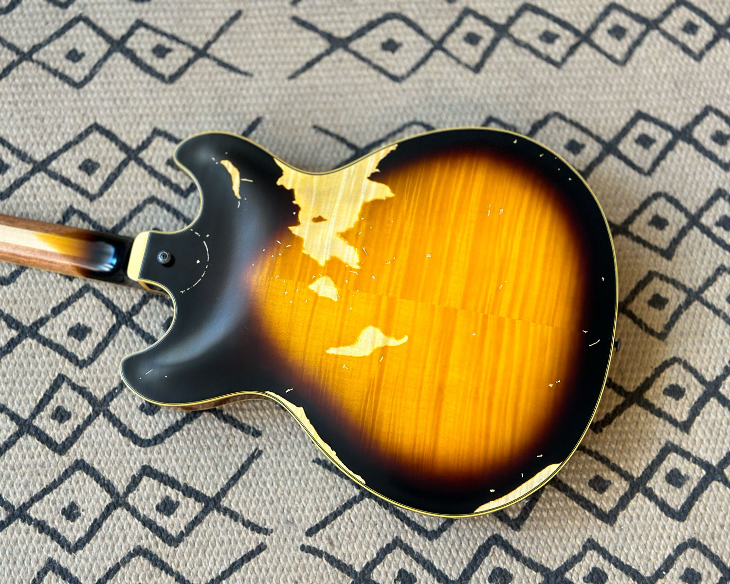 Ibanez ASV100FMD Artcore Vintage - Yellow Sunburst Low Gloss