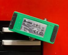 Load image into Gallery viewer, Ibanez Tube Screamer Mini
