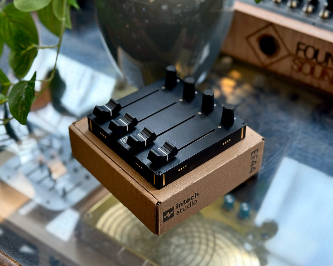 DTM・DAW Intech Studio EF44 Grid Midi Controller Intech Studio EF44 - Perfect Circuit
