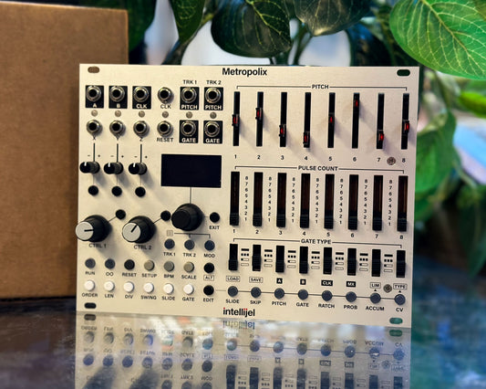 Intellijel Metropolix Multitrack, Performance-Oriented Pitch, Gate and Mod Sequencer