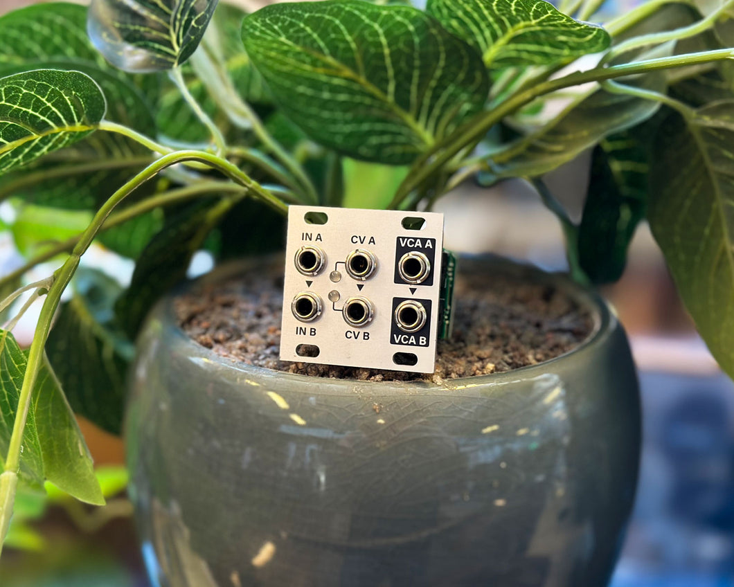 Intellijel DUAL VCA 1U ユーロラック モジュラーシンセ Intellijel DUAL VCA 1U ユーロラック モジュラーシンセ Dual