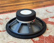 Load image into Gallery viewer, JBL LE15A 8Ω 250 Watt 15&quot; Loudspeaker
