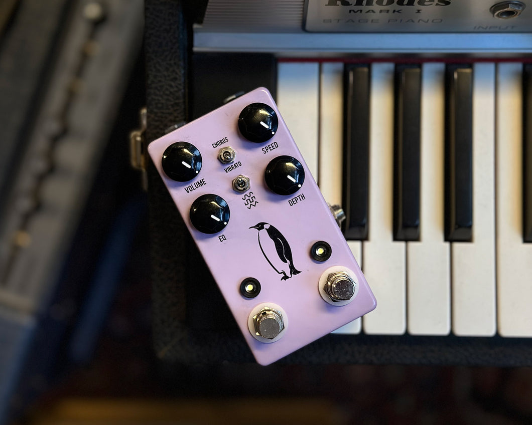 JHS Pedals Emperor V2 Analogue Bucket Brigade Chorus & Vibrato