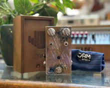 Load image into Gallery viewer, Jam Pedals Seagull - Custom Order &quot;Whale&#39;s Call&quot;
