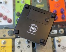 Load image into Gallery viewer, Jet City Amplification GuitarSlinger Overdrive
