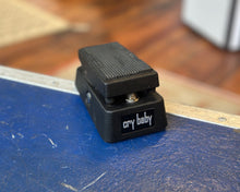 Load image into Gallery viewer, Jim Dunlop CBM95 Cry Baby Mini
