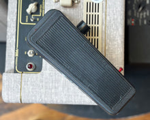 Load image into Gallery viewer, Jim Dunlop EW-95V Mister Crybaby Volume Wah

