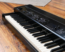 Load image into Gallery viewer, KAWAI MP11SE Stage Piano
