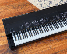 Load image into Gallery viewer, KAWAI MP11SE Stage Piano
