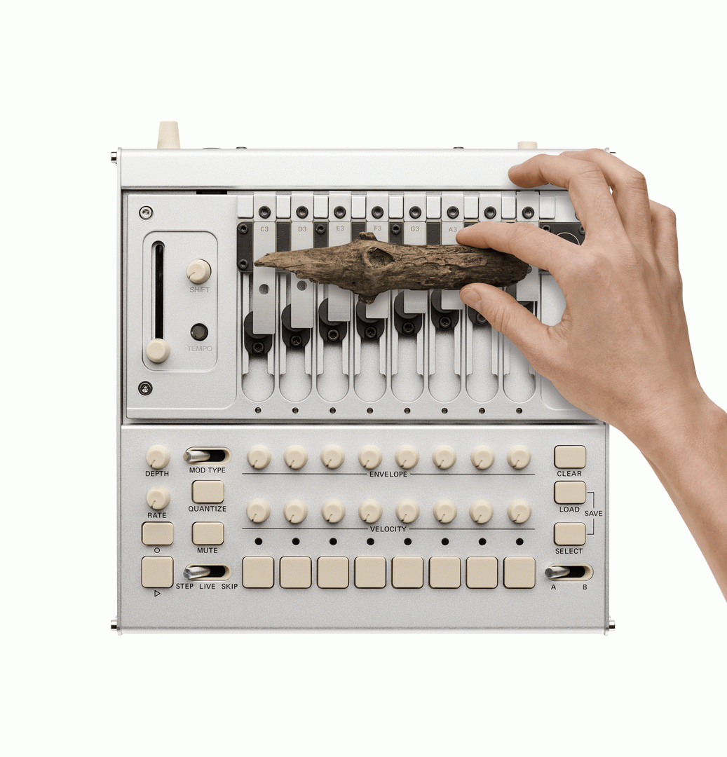Limited KORG Phase8 Acoustic Synthesizer