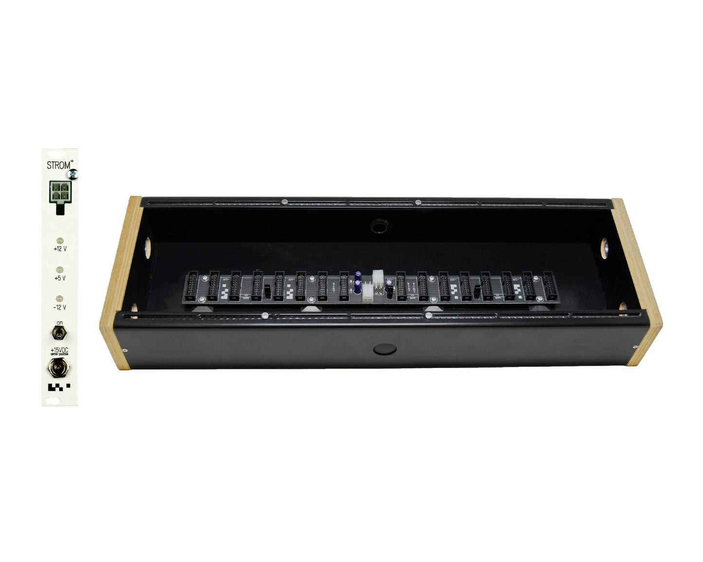 KOMA Elektronik Case 3U 84HP - Black (Powered)