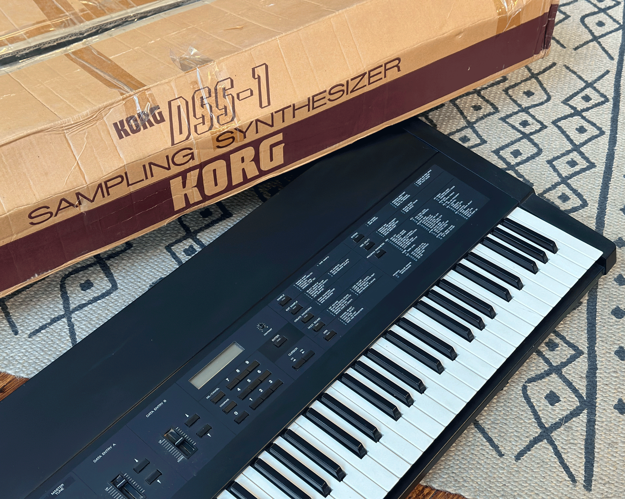 Korg コルグ DSS-1 Sampling Synthesaizer Korg DSS-1 - What To Know & Where To Buy | Equipboard