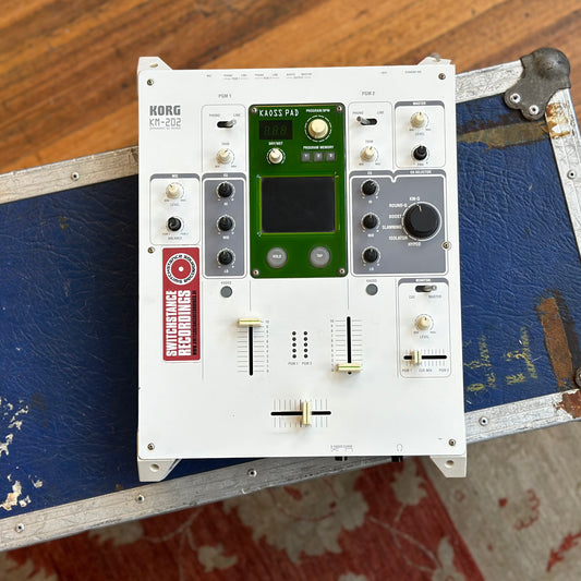 KORG KM-202 Dynamic DJ Mixer