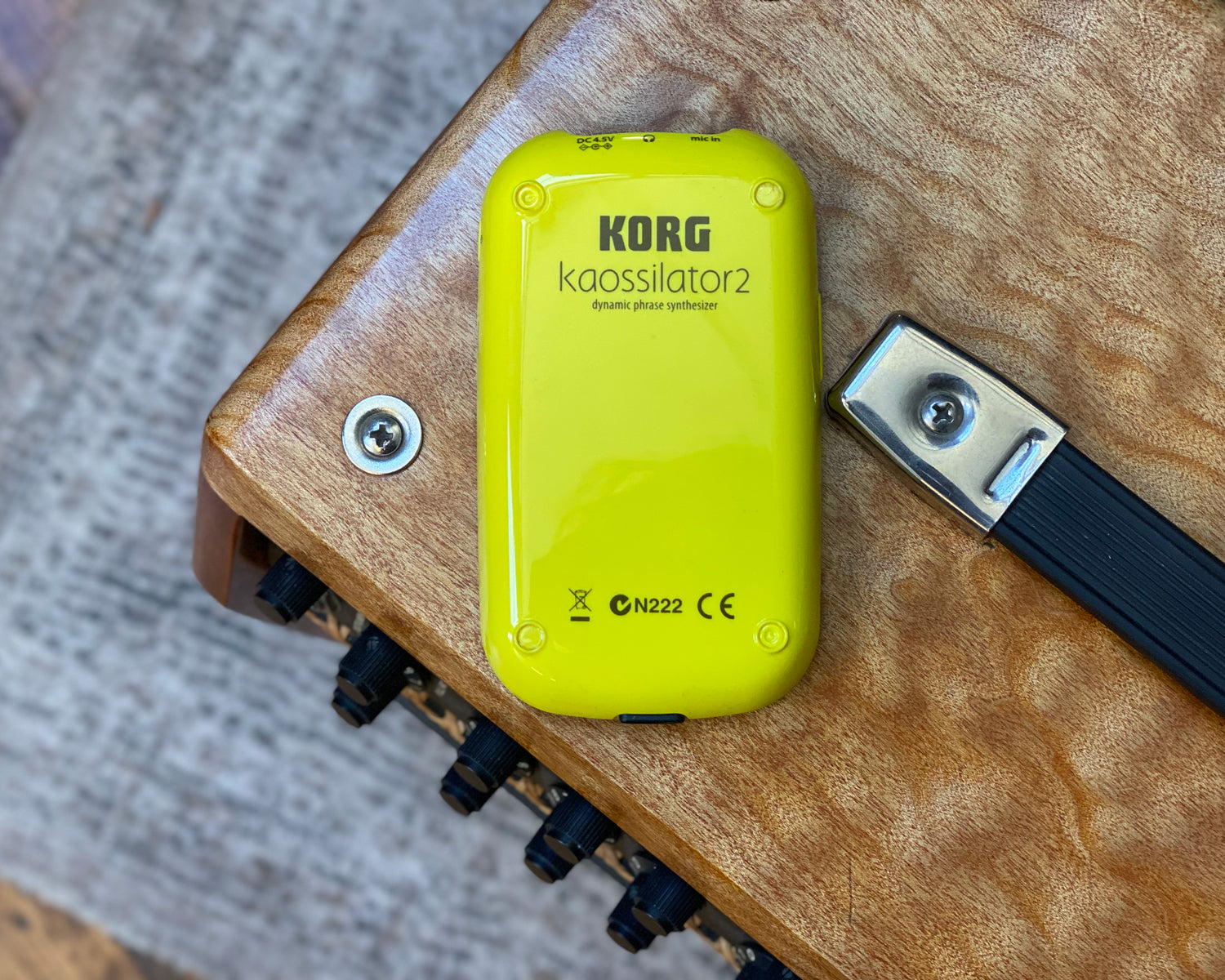 KORG Kaossilator2 イエロー kaossilator 2 - DYNAMIC PHRASE SYNTHESIZER | KORG (USA)