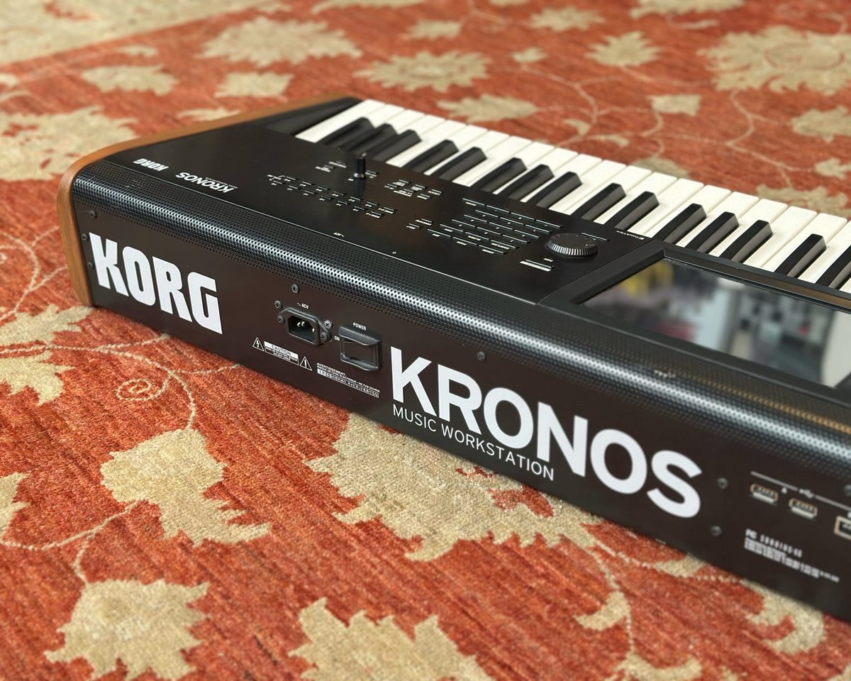 KORG Kronos 2 61-Key Workstation