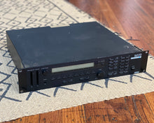 Load image into Gallery viewer, KORG M1R Music Workstation
