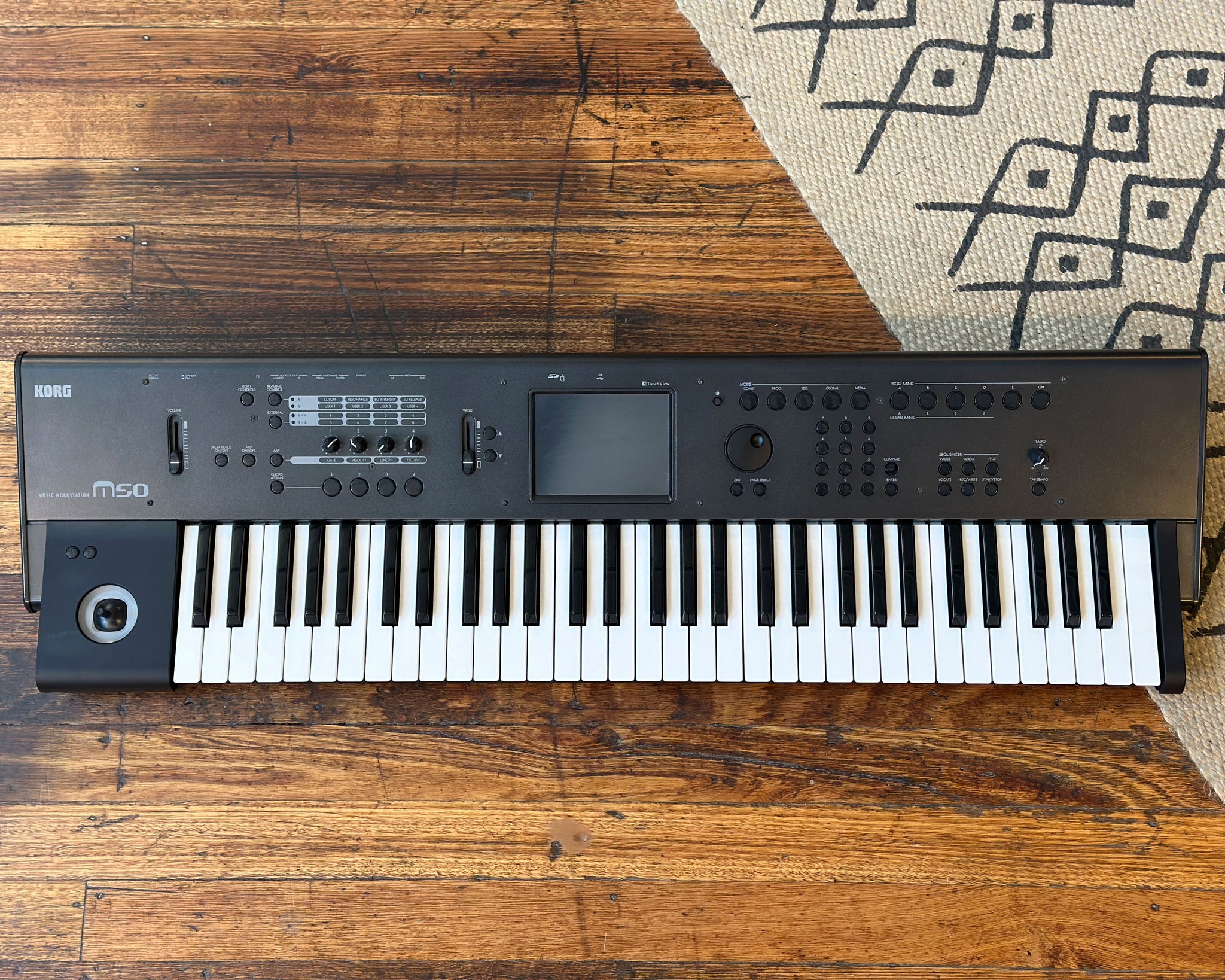 鍵盤楽器 KORG M50/61 KORG M50 61 Key Synthesizer WorkstationBlack keyboard Music