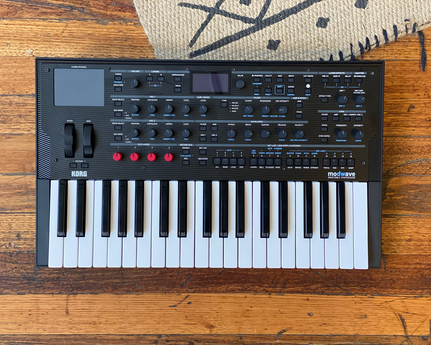 KORG modwave WAVETABLE SYNTHSIZER │ シンセサイザー KORG