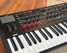 Load image into Gallery viewer, KORG Modwave Wavetable Synthesizer
