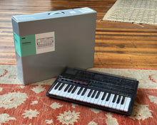 Load image into Gallery viewer, KORG Modwave Wavetable Synthesizer
