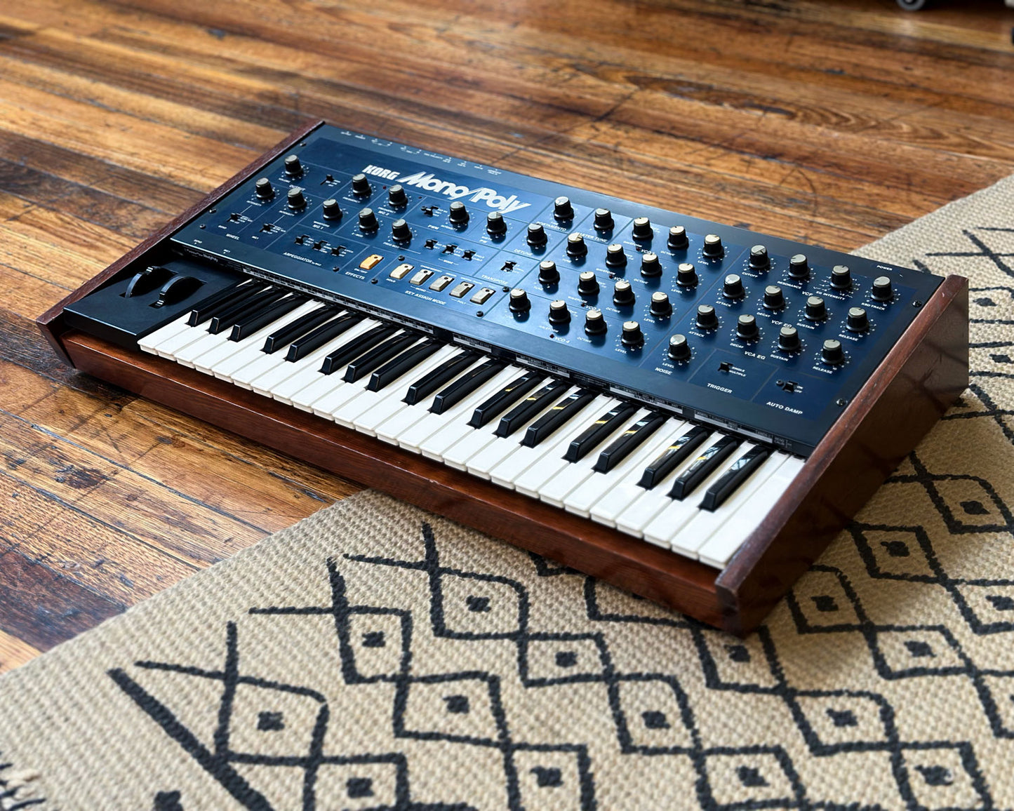 KORG Mono/Poly 4-Voice Analog Synthesizer w/ModyPoly & HiRes Mods