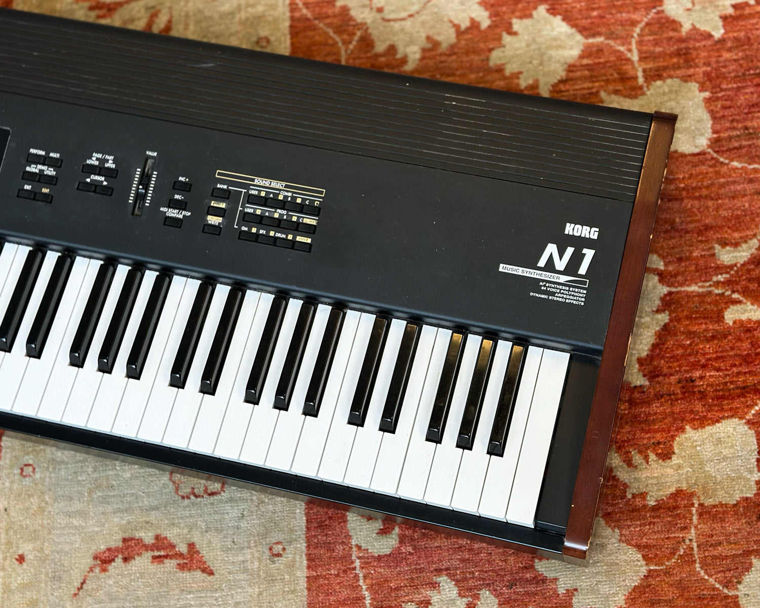 KORG N1 Workstation w/ Custom Nova Forge Flightcase – Found Sound