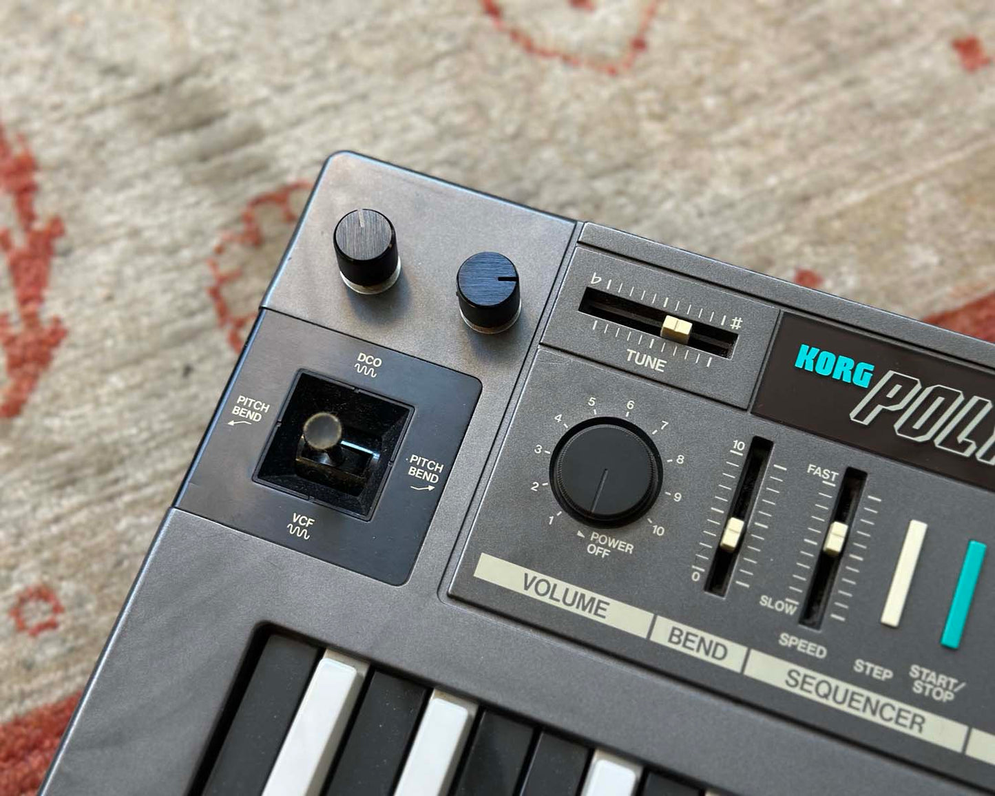 KORG Poly-800 Polyphonic Analogue Synthesizer - Reverse Keys - Modded