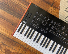 Load image into Gallery viewer, KORG Prologue 8 - 8-Voice Analog Synth - Made in Japan 🇯🇵
