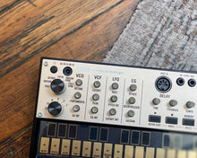 Load image into Gallery viewer, KORG Volca Keys
