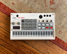 Load image into Gallery viewer, KORG Volca Sample V1 Digital Sample Sequencer
