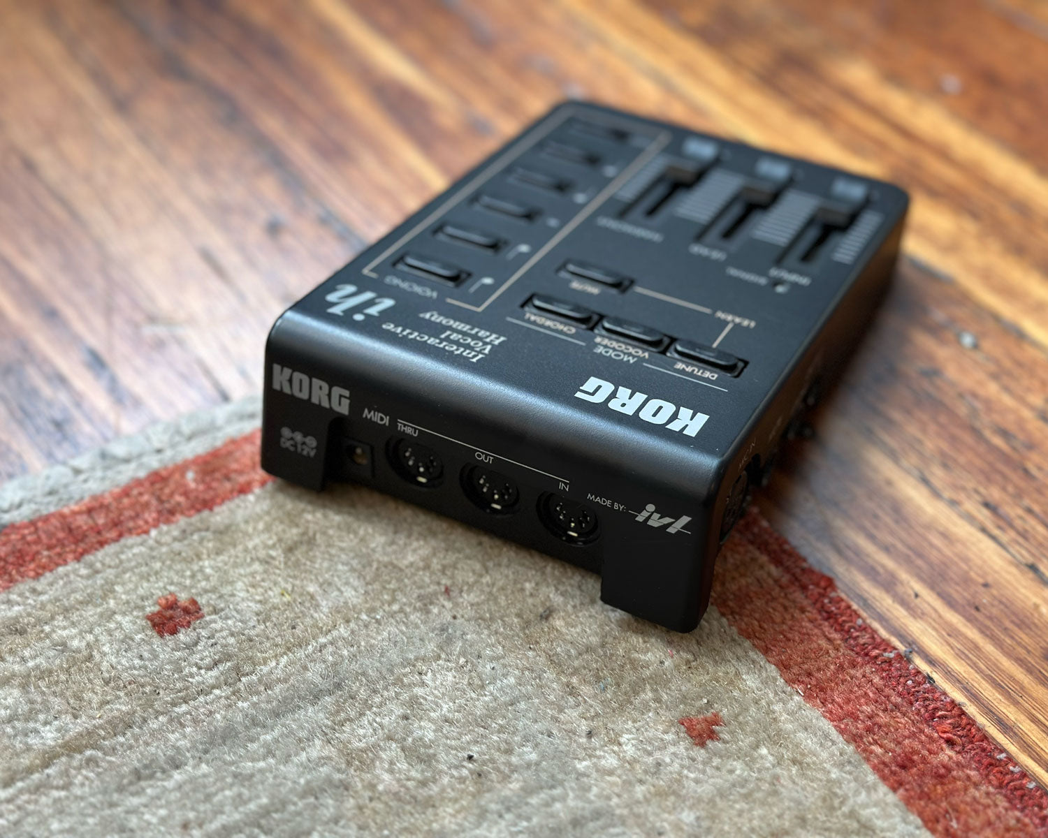 KORG ih lnteractive Vocal Harmonyレア品 s-l400.jpg