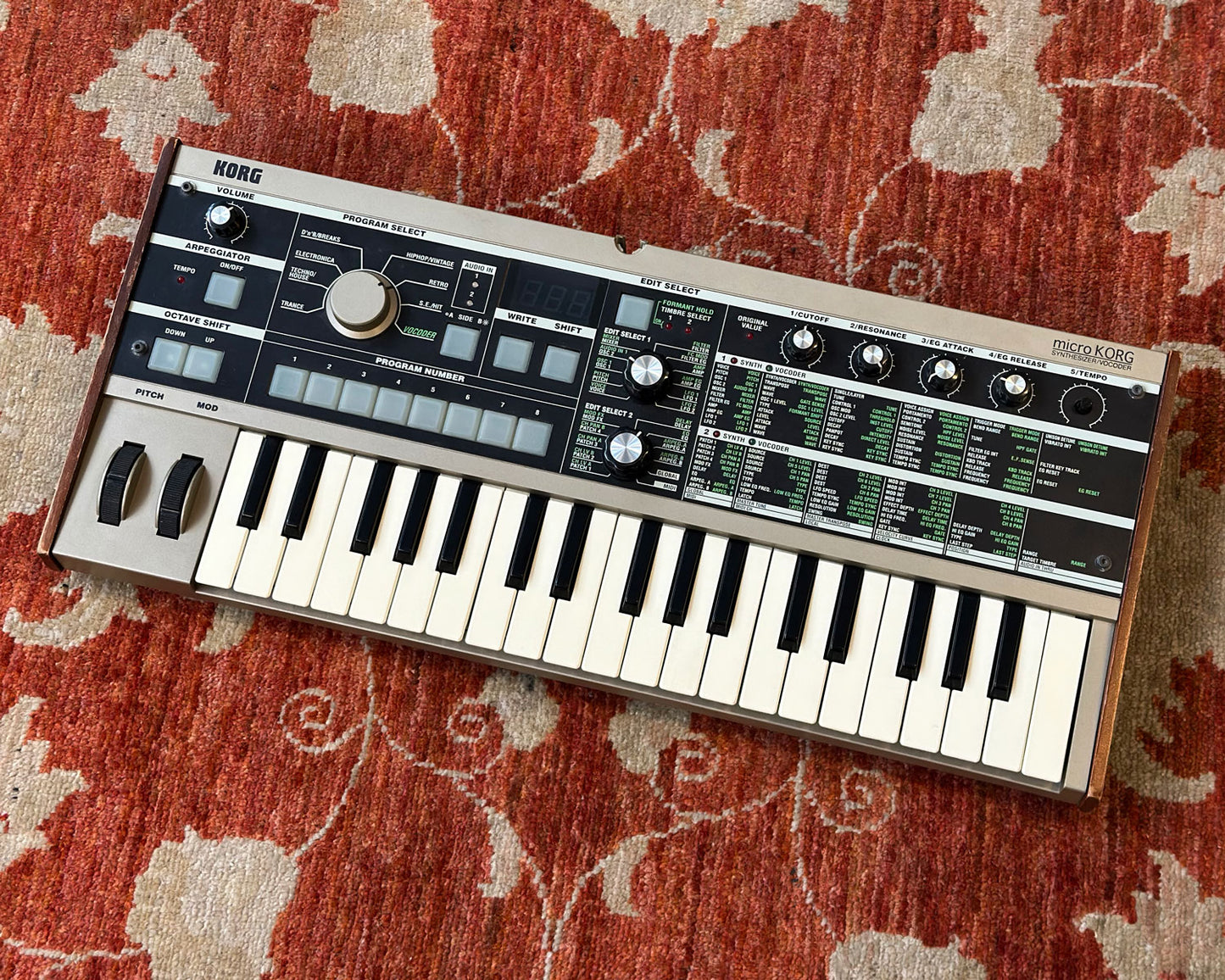 KORG microKORG Synthesizer/Vocoder