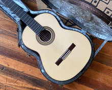 Load image into Gallery viewer, Katoh 101 Madrid Classical Guitar
