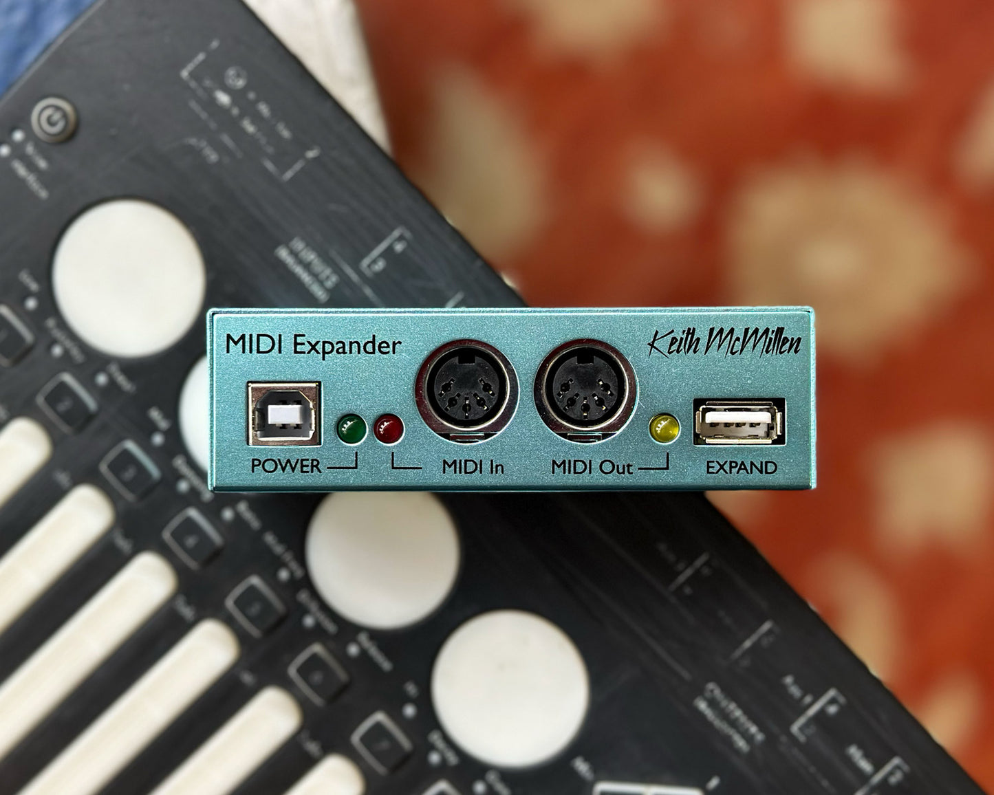 Keith McMillen Instruments K-Mix 8-Channel Digital Mixer with 8x10 USB Audio + Keith McMillen Midi Expander