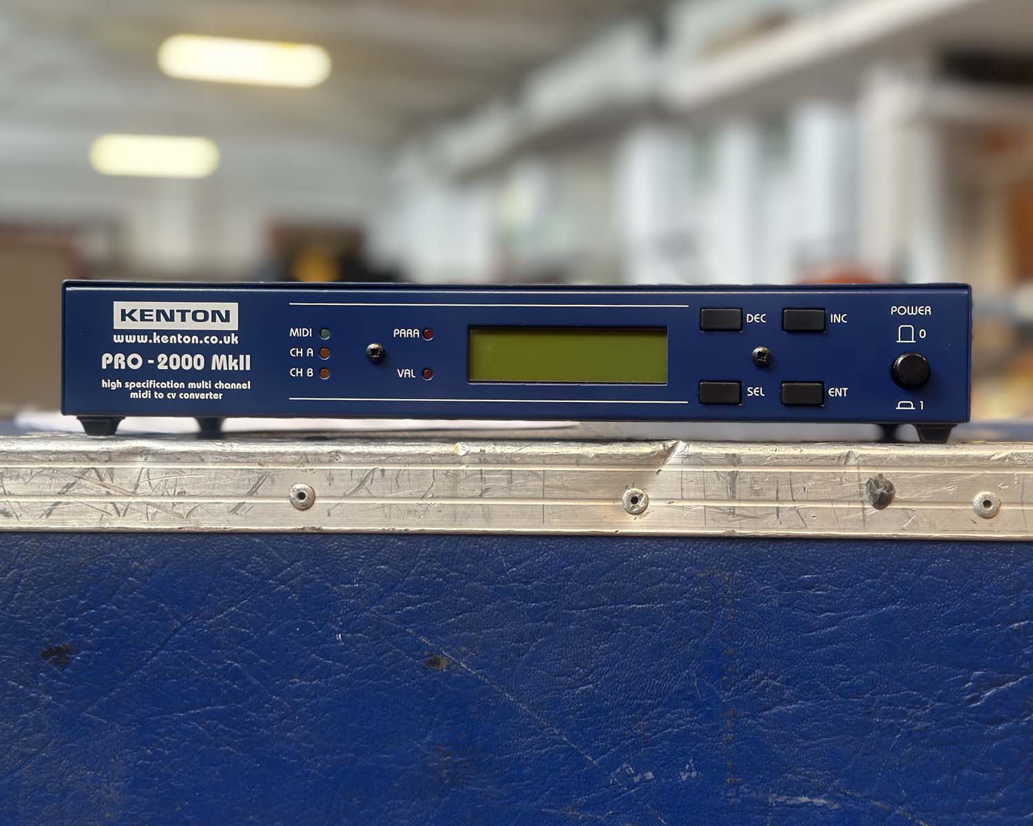 Kenton Pro 2000 MkII MIDI-CV Converter – Found Sound