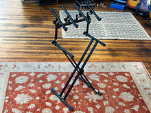Load image into Gallery viewer, König &amp; Meyer 18990 Keyboard Stand w/ KSA8000 Second Tier Attachment
