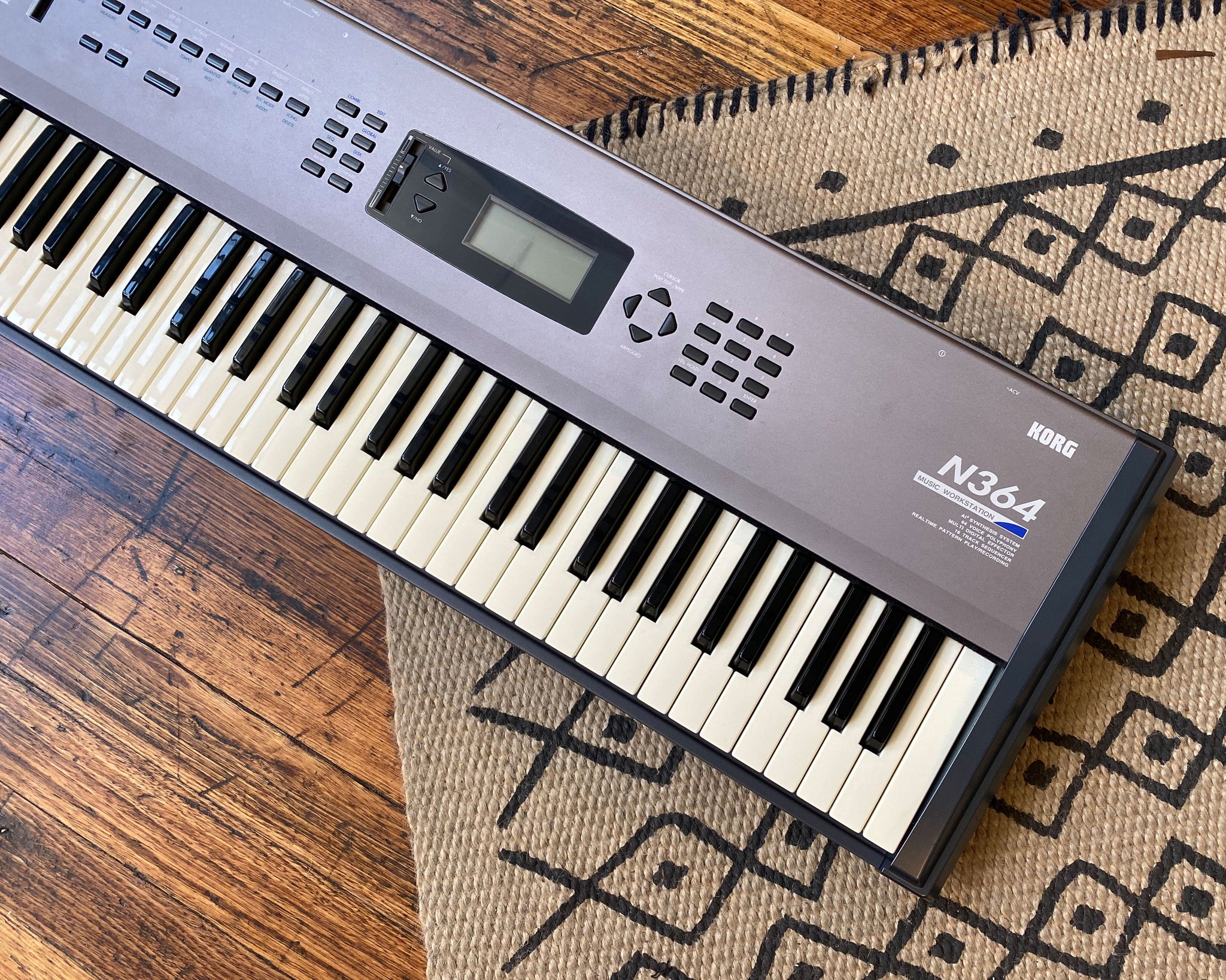 KORG コルグN364 シンセサイザー音楽ワークステーション