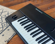 Load image into Gallery viewer, Kurzweil PC-88 64-Voice Performance Controller and Synthesizer
