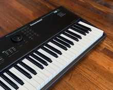 Load image into Gallery viewer, Kurzweil PC-88 64-Voice Performance Controller and Synthesizer
