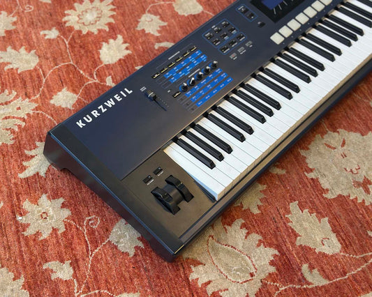 Kurzweil PC3LE7 Workstation