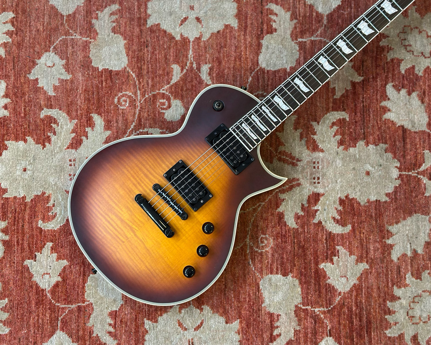 ESP LTD EC 1000T Deluxe